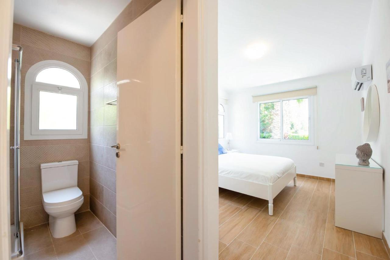 Bungalow Mikaella By Ezoria Villas Coral Bay Eksteriør billede